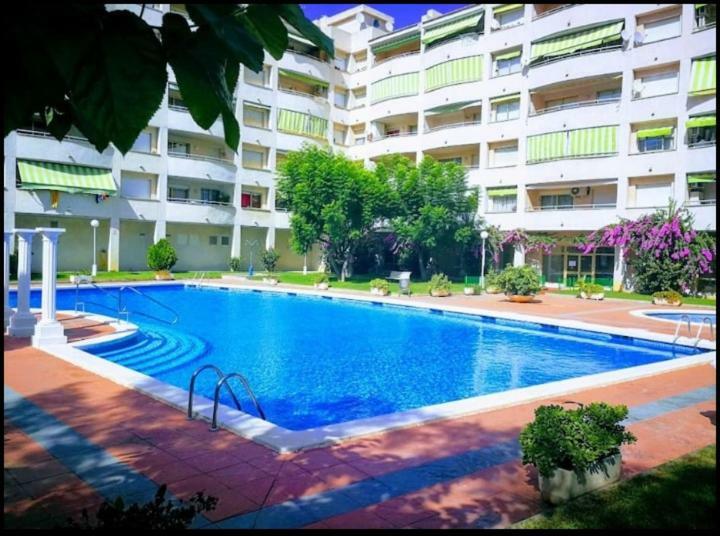 Bonito Apartamento Cerca De La Playa Салоу Экстерьер фото
